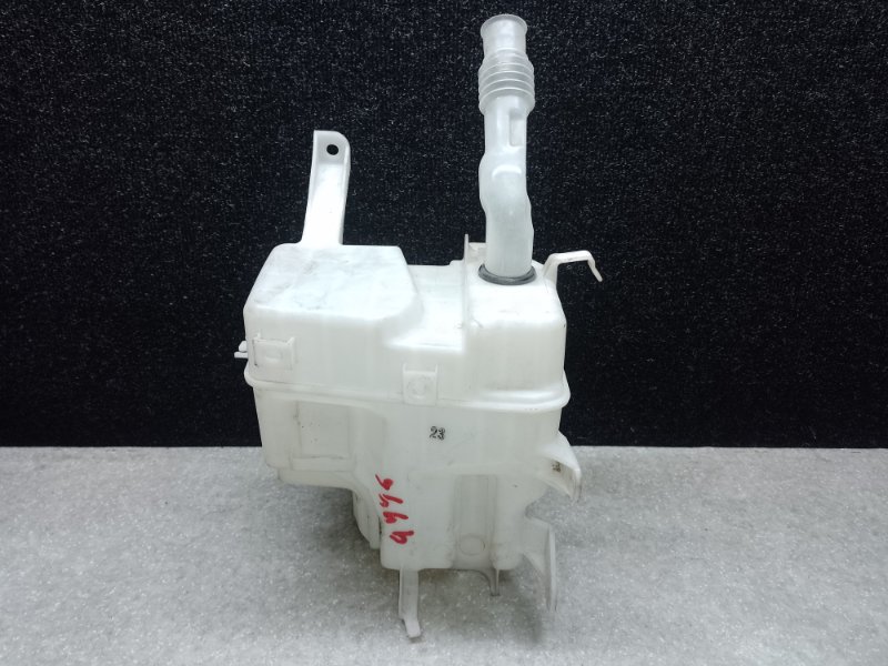 Бачок омывателя LEXUS CT200 11-17 2013 1.8 2ZRFXE 85315-76020 Б/У