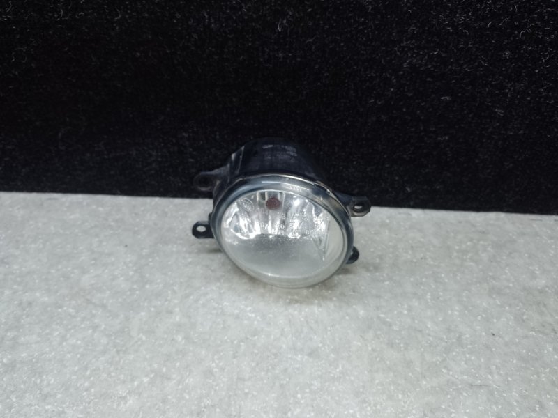 Противотуманная фара правая LEXUS CT200 11-17 2013 1.8 2ZRFXE 81210-0W050 Б/У