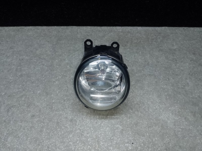 Противотуманная фара правая CT200 11-17 2013 1.8 2ZRFXE