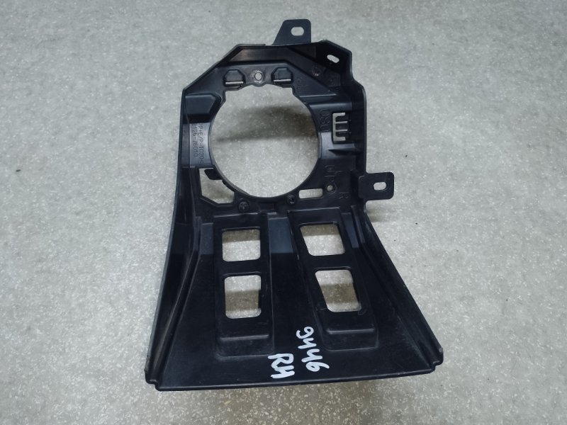 Кронштейн противотуманной фары правый LEXUS CT200 11-17 1.8 2ZRFXE Кронштейн противотуманной фары правый LEXUS CT200 11-17 1.8 2ZRFXE