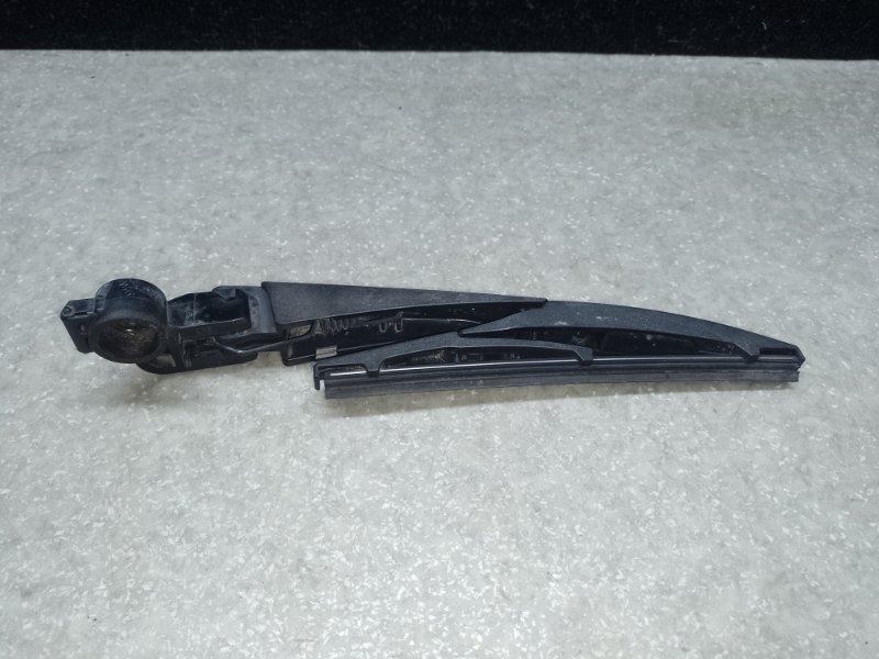 Поводок стеклоочистителя задний CT200 11-17 2013 1.8 2ZRFXE