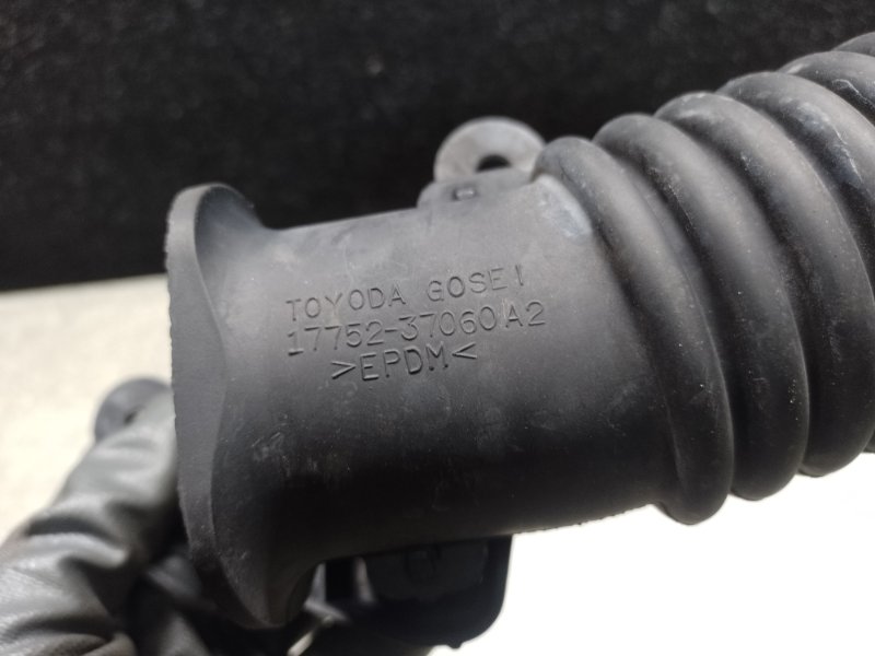 Патрубок воздушного фильтра CT200 11-17 2013 1.8 2ZRFXE