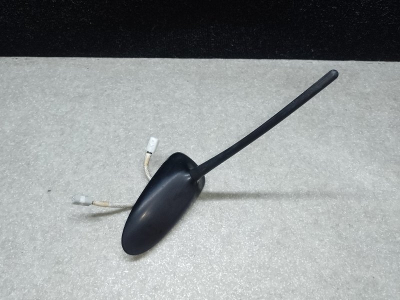 Антенна LEXUS CT200 11-17 2013 1.8 2ZRFXE 86760-76011-C0 Б/У