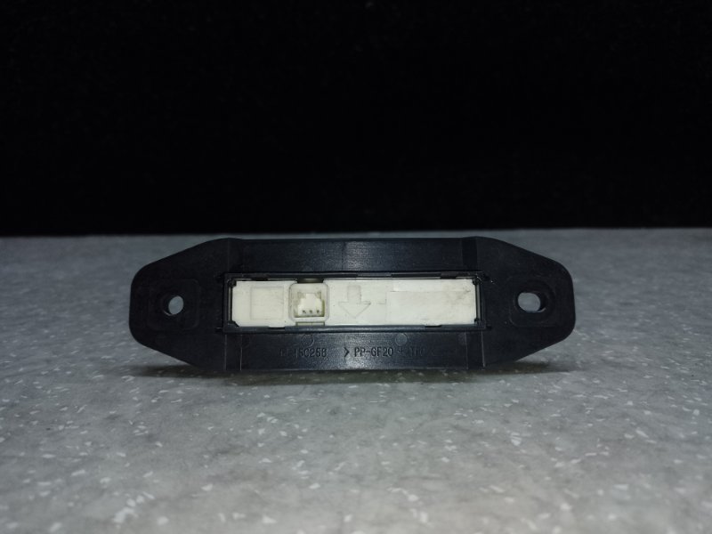 Кнопка открывания багажника наружная LEXUS CT200 11-17 1.8 2ZRFXE