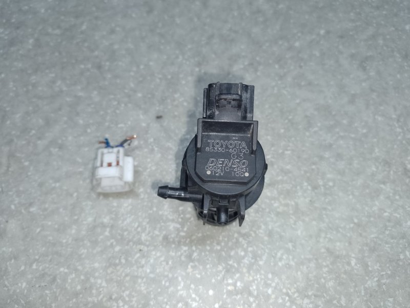 Насос омывателя стекла передний LEXUS CT200 11-17 1.8 2ZRFXE Насос омывателя стекла передний LEXUS CT200 11-17 1.8 2ZRFXE