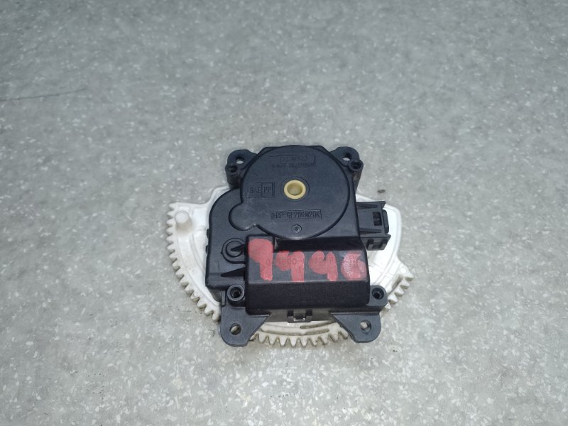 Моторчик заслонки печки CT200 11-17 2013 1.8 2ZRFXE