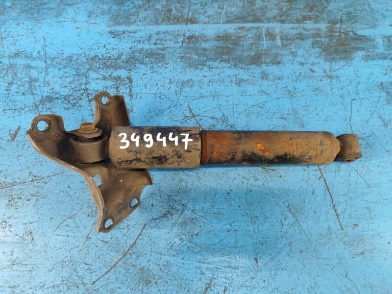 Запчасть амортизатор задний DODGE GRAND CARAVAN 08- 2013 3.6 ERB 68144549AD Б/У Амортизатор задний DODGE GRAND CARAVAN 08- 2013 3.6 ERB 68144549AD Б/У
