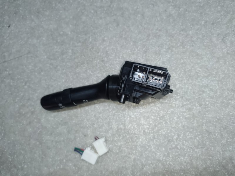 Подрулевой переключатель правый CT200 11-17 2013 1.8 2ZRFXE