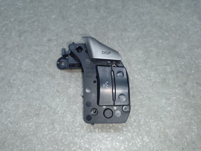 Кнопки на руль правые LEXUS CT200 11-17 2013 1.8 2ZRFXE 84250-76020-B3 Б/У