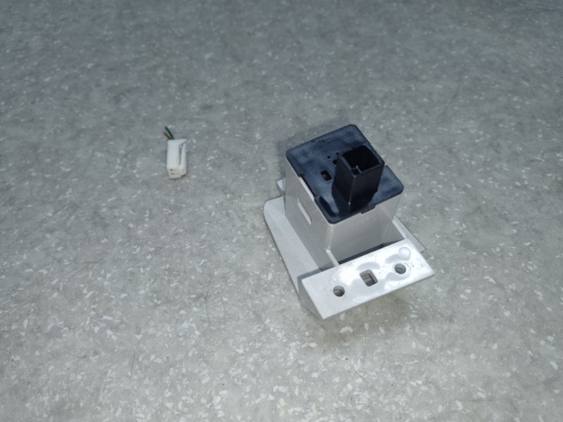 Индикатор выбора скоростей LEXUS CT200 11-17 1.8 2ZRFXE