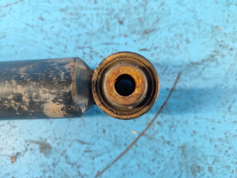 Амортизатор задний CT200 11-17 2012 1.8 2ZRFXE