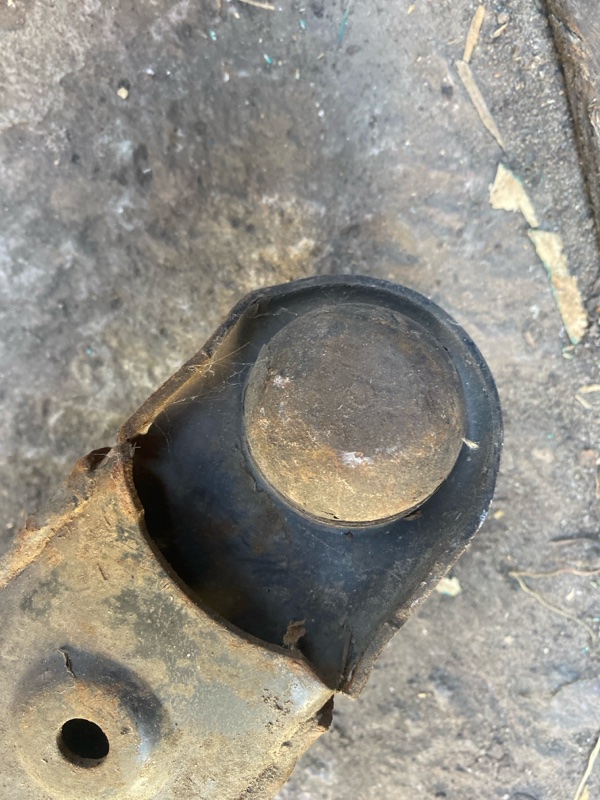 Рычаг передней подвески нижний передний левый LANCER IX 9 03-07