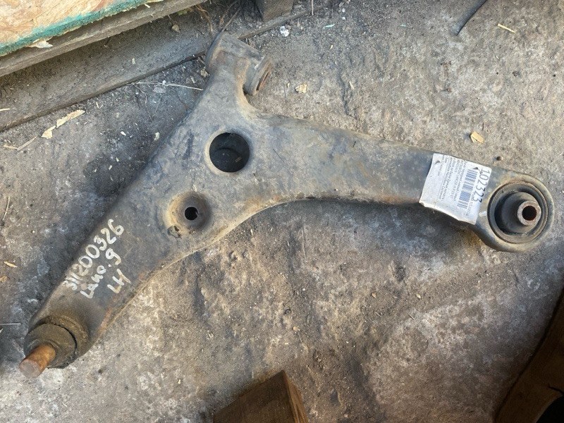 Рычаг передней подвески нижний передний левый MITSUBISHI LANCER IX 9 03-07 MR403419 Б/У