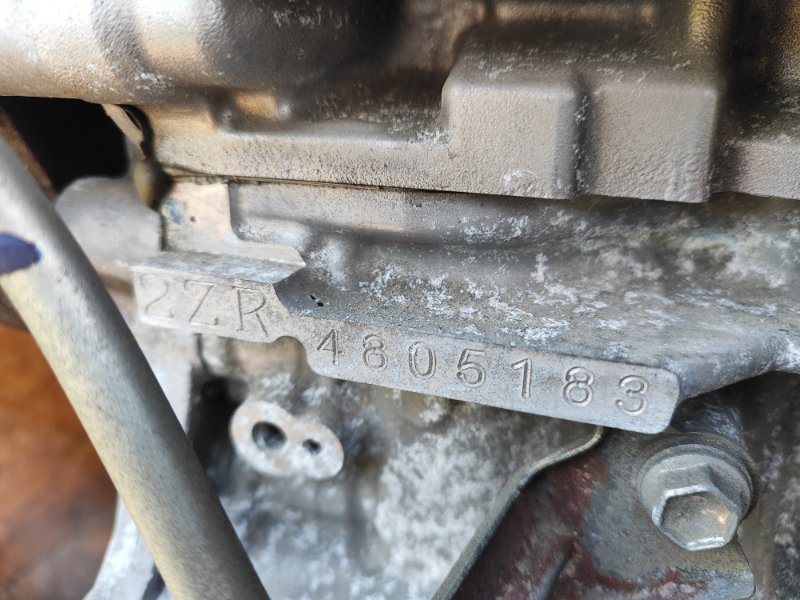 Двигатель бензин PRIUS PLUS 11-14