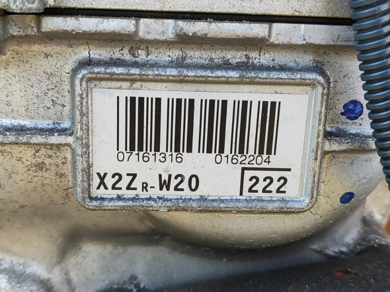 Двигатель бензин PRIUS PLUS 11-14