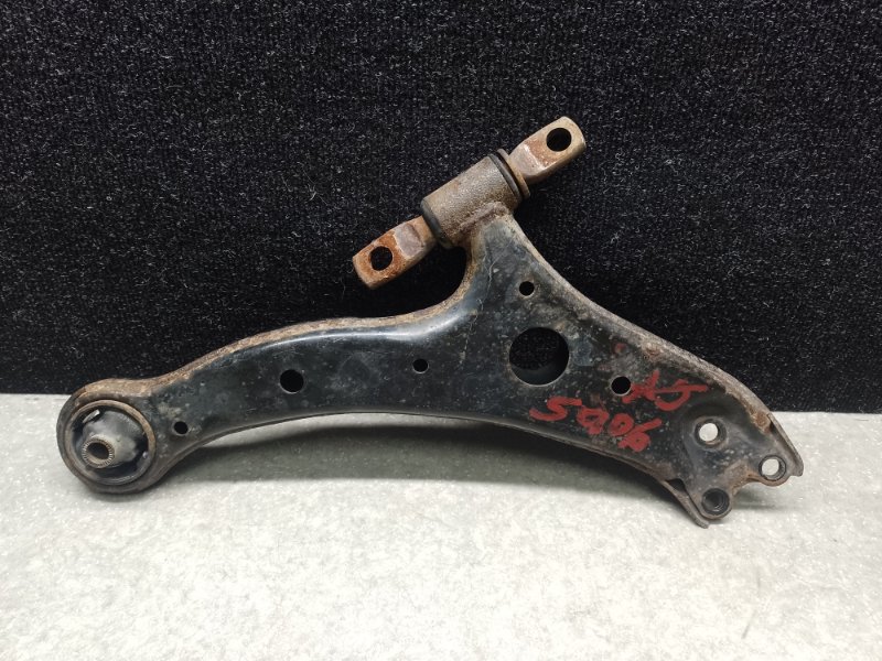 Запчасть рычаг передней подвески нижний левый TOYOTA CAMRY 55 14-17 2014 2.5 2ARFE 48069-07050 Б/У Рычаг передней подвески нижний левый TOYOTA CAMRY 55 14-17 2014 2.5 2ARFE 48069-07050 Б/У