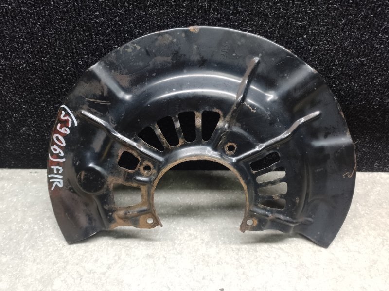 Защита тормозного диска передняя правая TOYOTA CAMRY 55 14-17 2014 2.5 2ARFE 47781-06130 Б/У