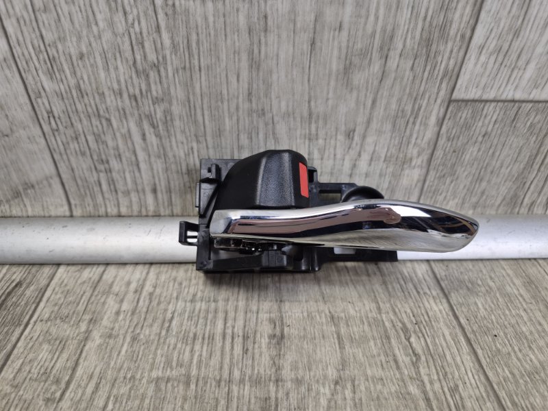 Ручка двери внутренняя задняя левая TOYOTA PRIUS 16- 2017 1.8 2ZRFXE 69206-47070-C0 Б/У