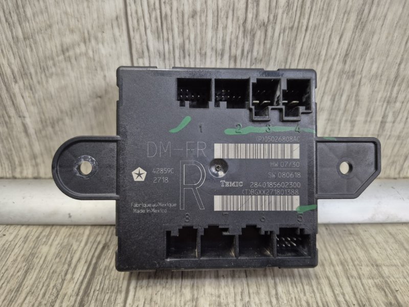 Блок управления дверей передний правый JOURNEY 08-20 2008 3.5 EGF Блок управления дверей передний правый JOURNEY 08-20 2008 3.5 EGF