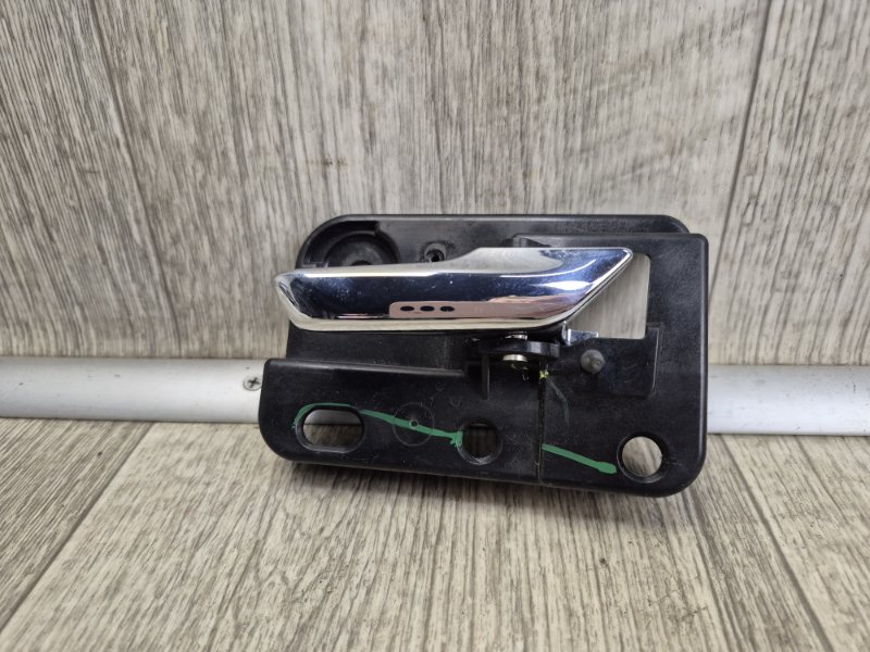 Запчасть ручка двери внутренняя передняя правая DODGE JOURNEY 08-20 2008 3.5 EGF 68043746AA Б/У Ручка двери внутренняя передняя правая DODGE JOURNEY 08-20 2008 3.5 EGF 68043746AA Б/У