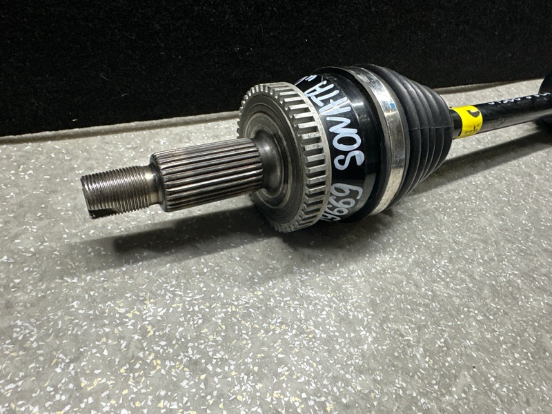 Привод передний левый HYUNDAI SONATA LF 2014- 2.4 G4KJ Привод передний левый HYUNDAI SONATA LF 2014- 2.4 G4KJ