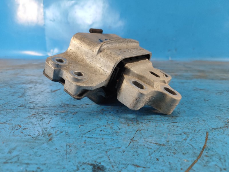 Подушка АКПП TIGUAN 08-17 2017 2.0 CCTA