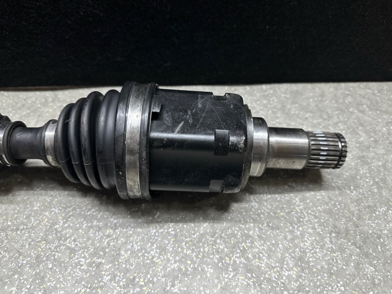 Привод передний левый CAMRY 40 06-11 2.4 2AZ-FE Привод передний левый CAMRY 40 06-11 2.4 2AZ-FE