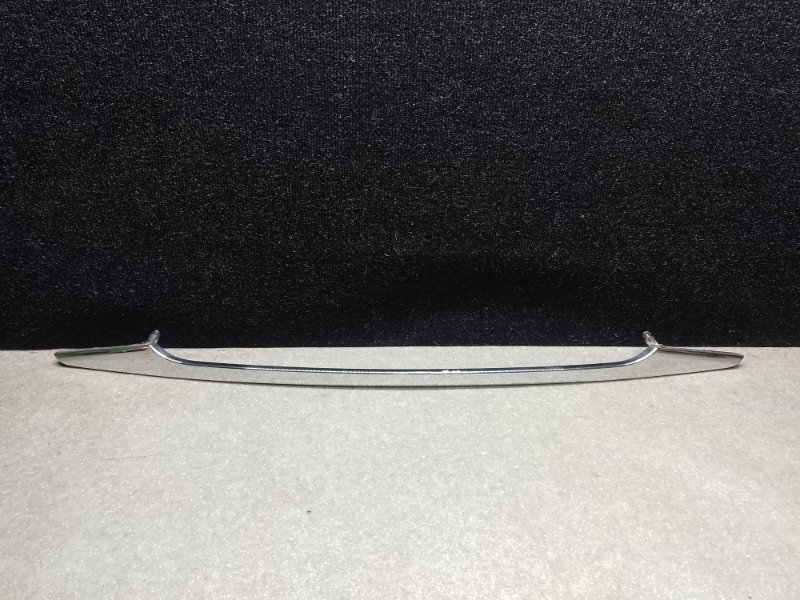 Накладка крышки багажника HYUNDAI SONATA YF 10-14 87310-3S000 Б/У