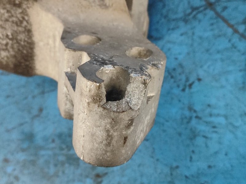 Подушка двигателя CX-5 (KF) 16-21 Подушка двигателя CX-5 (KF) 16-21