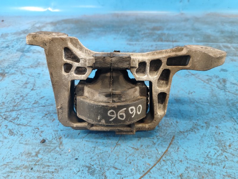 Подушка двигателя FORD ESCAPE 12-19 T15HDTX