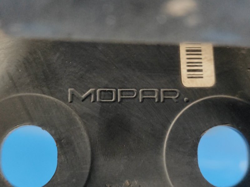 Рычаг задней подвески продольный правый RENEGADE (BU) 14- 2015 2.4 ED6 Рычаг задней подвески продольный правый RENEGADE (BU) 14- 2015 2.4 ED6