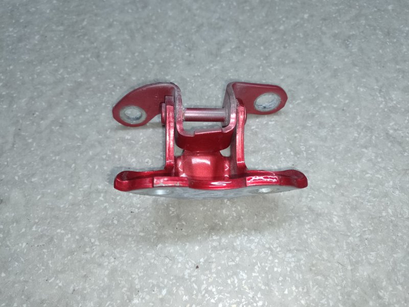 Петля двери верхняя задняя левая TOYOTA PRIUS 16-