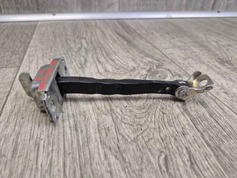 Ограничитель двери передний PRIUS 16- 2017 1.8 2ZRFXE Ограничитель двери передний PRIUS 16- 2017 1.8 2ZRFXE