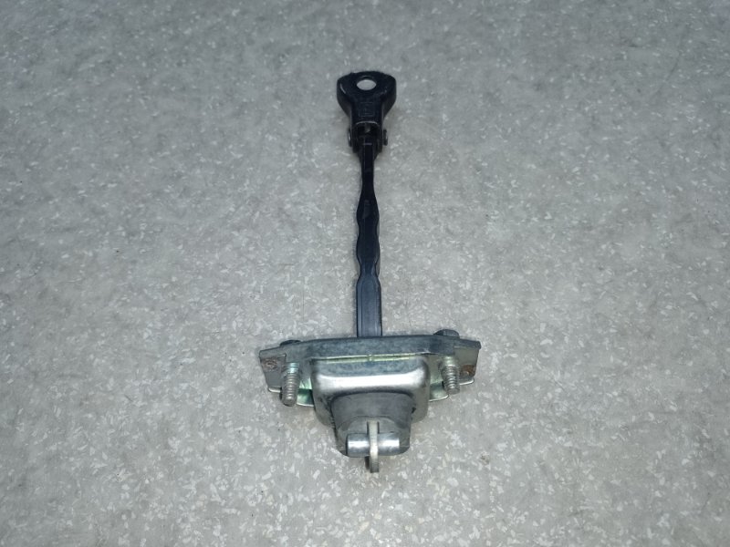 Ограничитель двери передний левый CAMRY 50 12-15 Ограничитель двери передний левый CAMRY 50 12-15