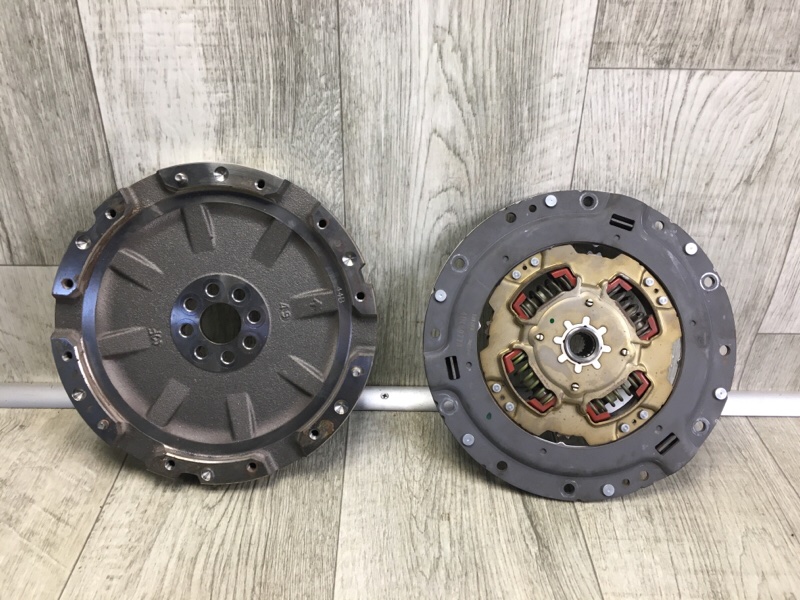 Запчасть комплект сцепления TOYOTA PRIUS - 30 09-17 2ZR-FXE 13451-37080 Б/У Комплект сцепления TOYOTA PRIUS - 30 09-17 2ZR-FXE 13451-37080 Б/У