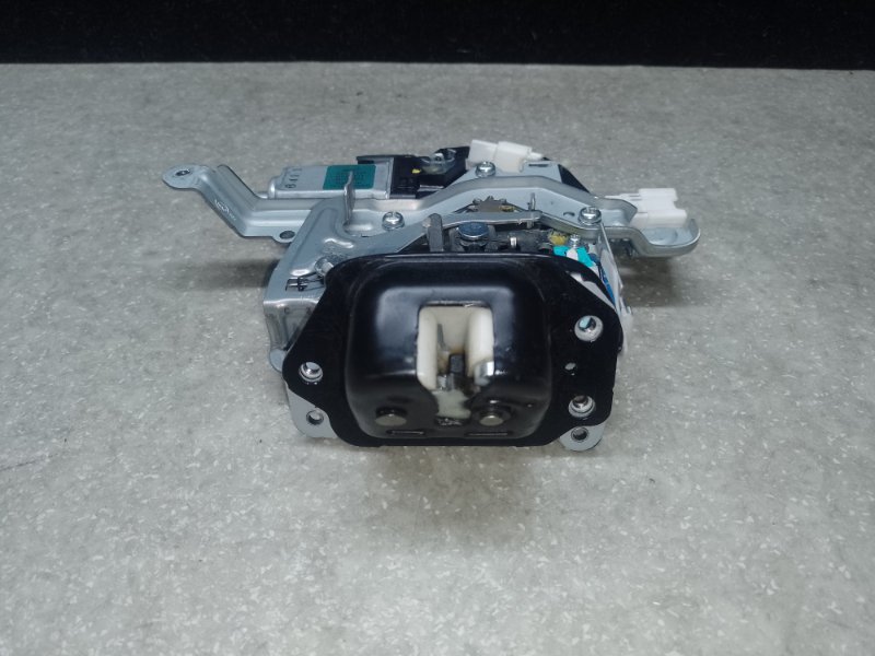 Замок крышки багажника X-TRAIL/ROGUE T32 13-20 2016 2.5 QR25DE