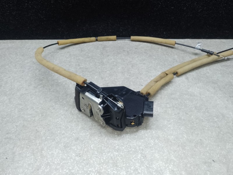 Замок двери задний правый NISSAN X-TRAIL/ROGUE T32 13-20 2016 2.5 QR25DE 82500-4BA0A Б/У