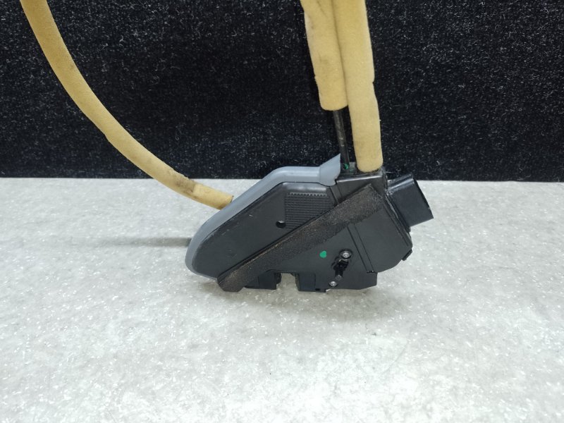 Замок двери задний левый X-TRAIL/ROGUE T32 13-20 2016 2.5 QR25DE