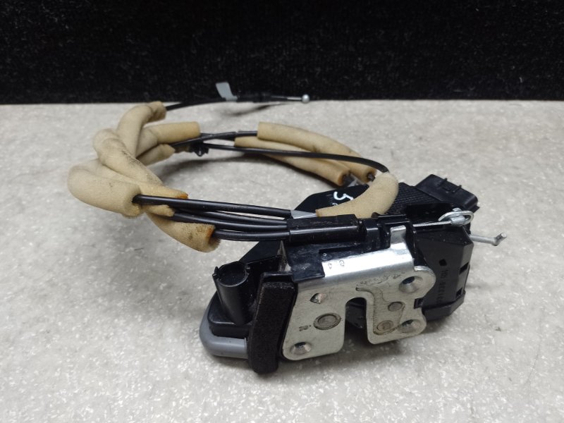 Замок двери задний правый NISSAN X-TRAIL/ROGUE T32 13-20 2016 2.5 QR25DE 82500-4BA0A Б/У