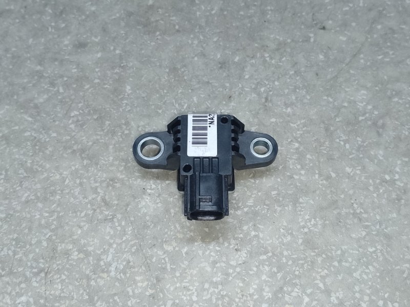 Запчасть датчик удара передний NISSAN X-TRAIL/ROGUE T32 13-20 2016 2.5 QR25DE 98836-3TA5B Б/У Датчик удара передний NISSAN X-TRAIL/ROGUE T32 13-20 2016 2.5 QR25DE 98836-3TA5B Б/У