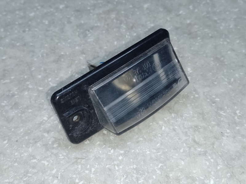 Подсветка номера NISSAN X-TRAIL/ROGUE T32 13-20 2016 2.5 QR25DE 26510-8990B Б/У