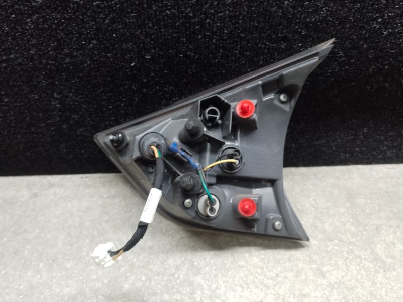 Фонарь внутренний левый X-TRAIL/ROGUE T32 13-20 2016 2.5 QR25DE