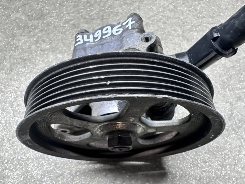 Насос ГУР PILOT 08-15 3.0