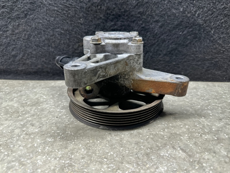 Насос ГУР ACURA MDX (YD1) 00-06