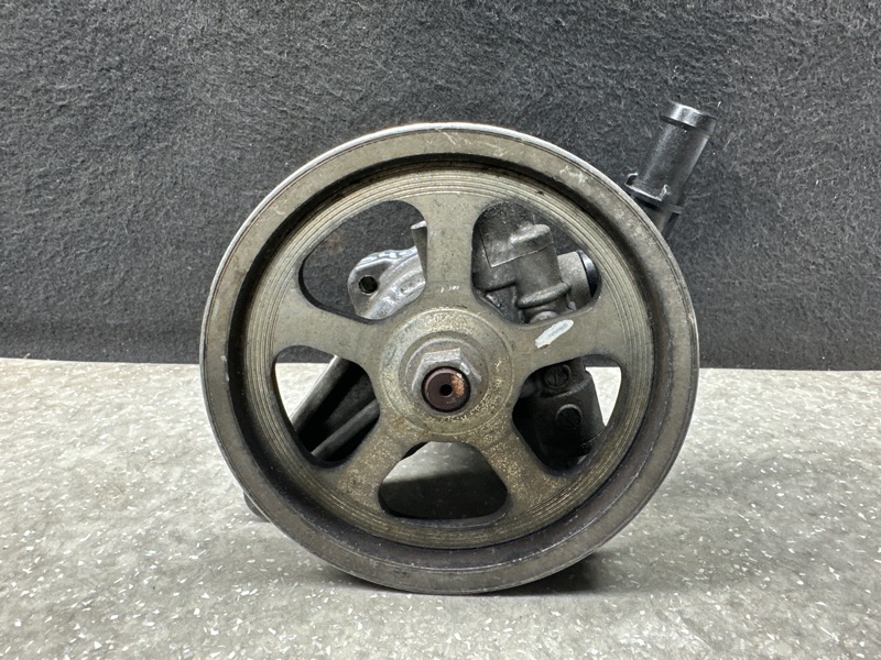 Насос ГУР PILOT 02-08