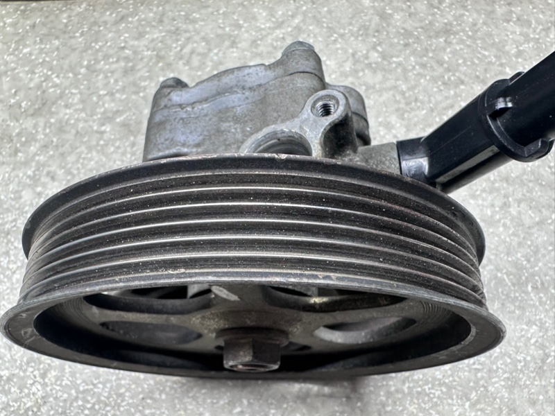 Насос ГУР PILOT 02-08