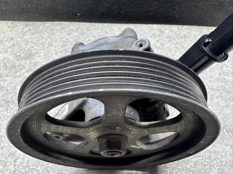 Насос ГУР PILOT 02-08