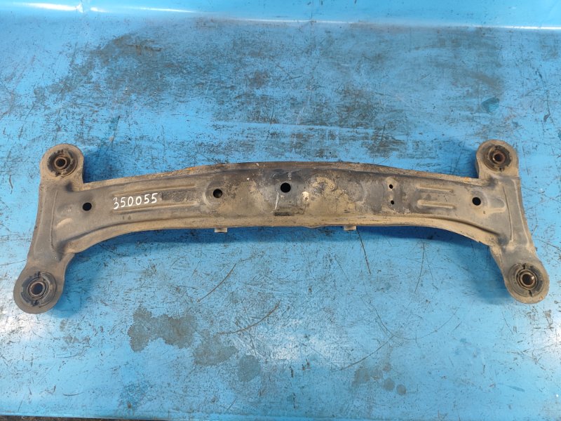 Балка задней подвески TOYOTA CAMRY 20 96-02 51206-06042 Б/У