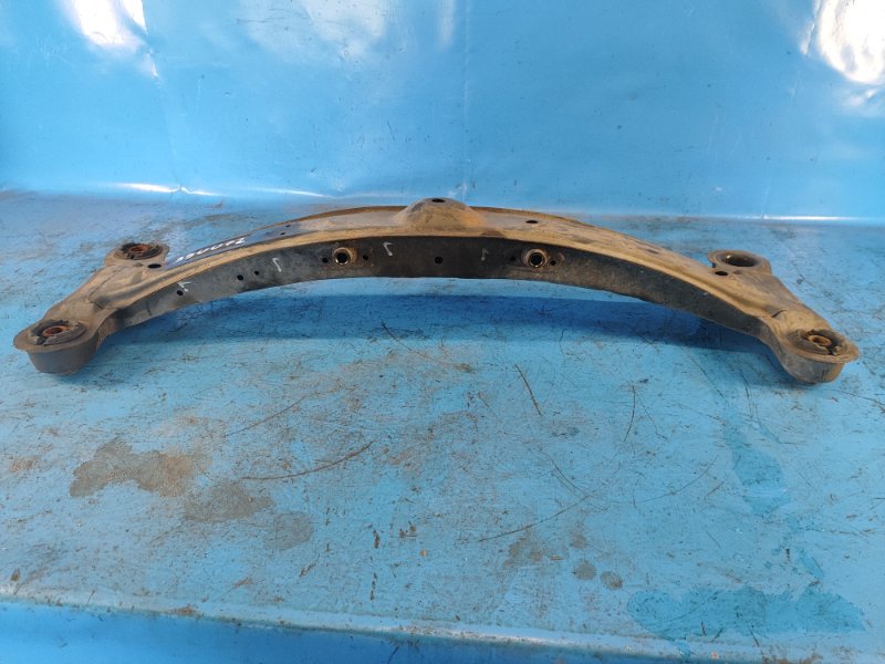 Балка задней подвески CAMRY 20 96-02