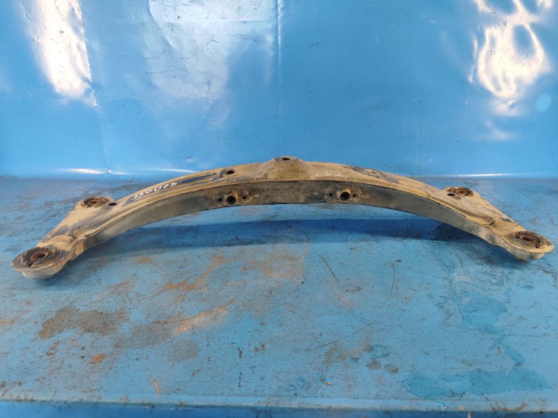 Балка задней подвески CAMRY 20 96-02 Балка задней подвески CAMRY 20 96-02